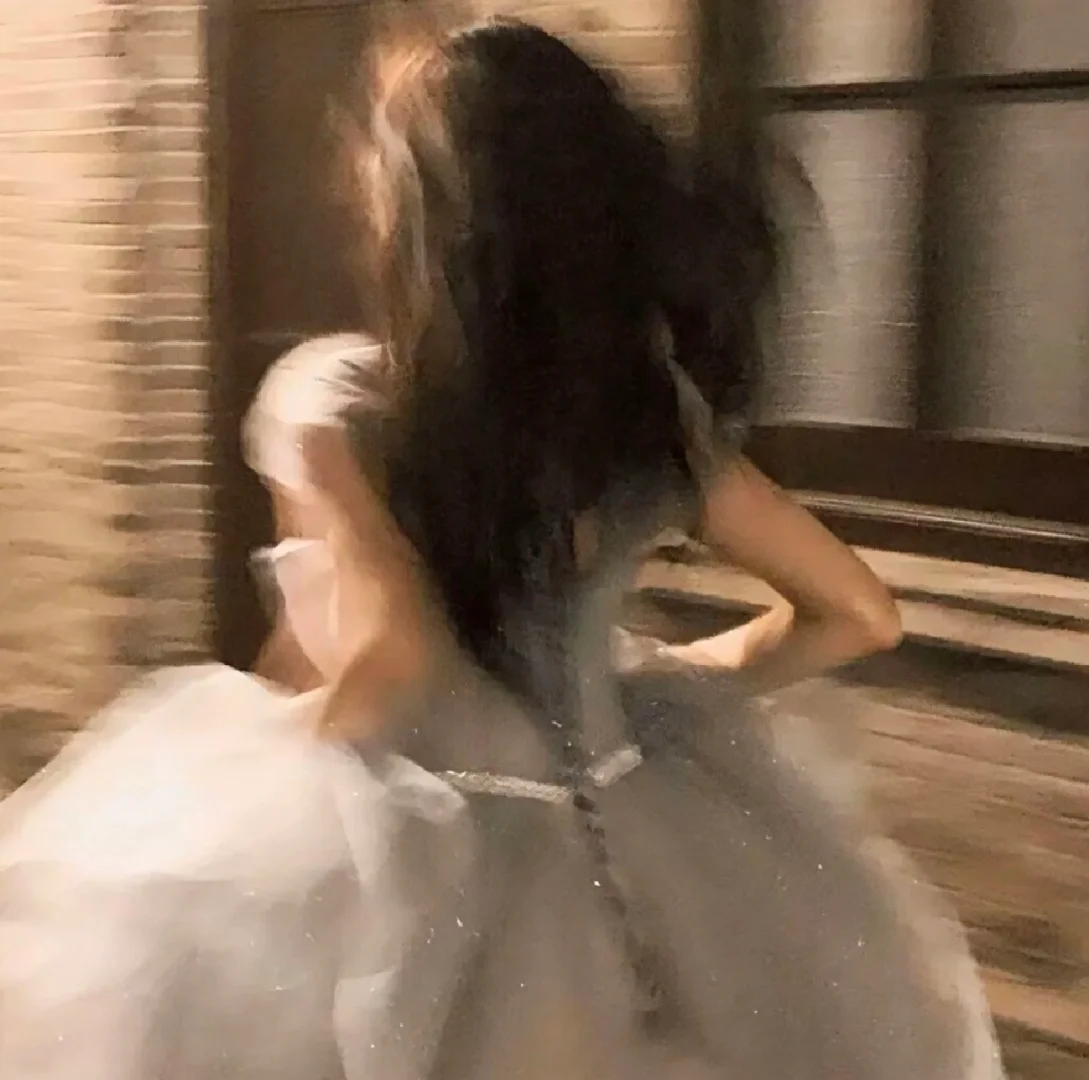 【热门】明星访谈:娱乐圈背后的故事